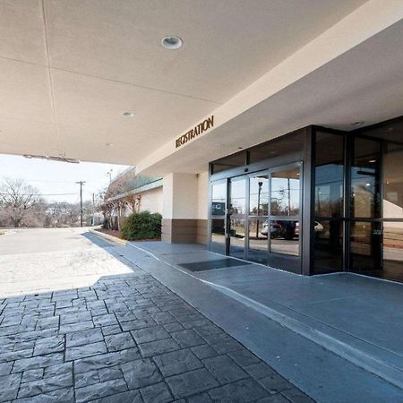 Quality Inn Windsor Mill Bagian luar foto