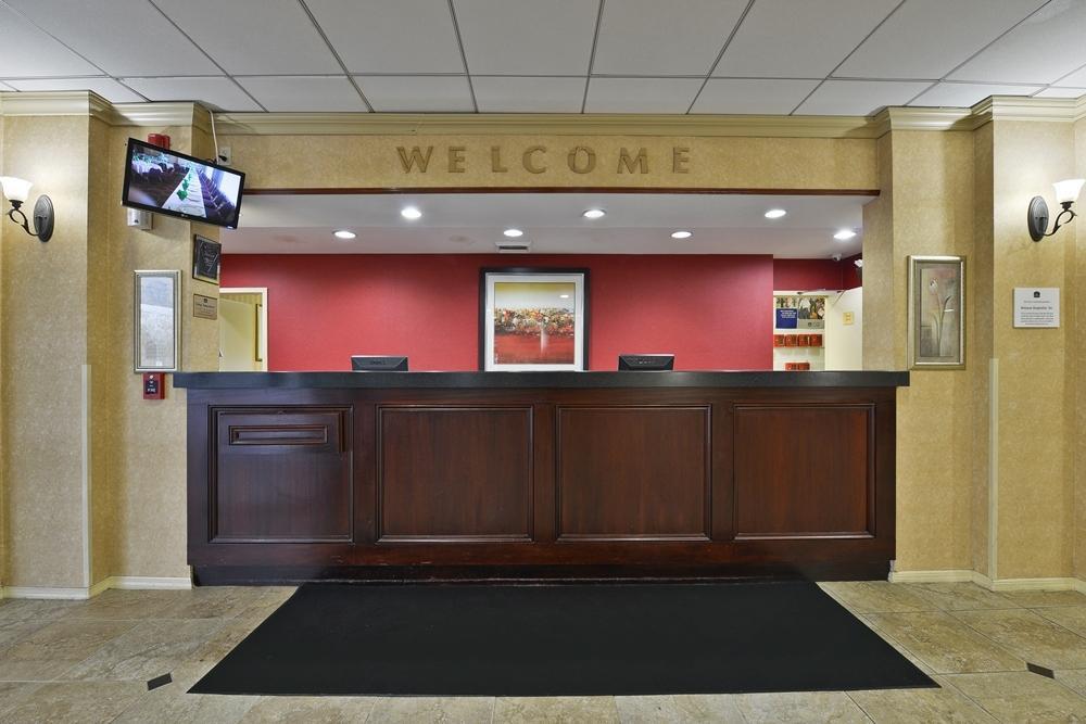 Quality Inn Windsor Mill Bagian luar foto
