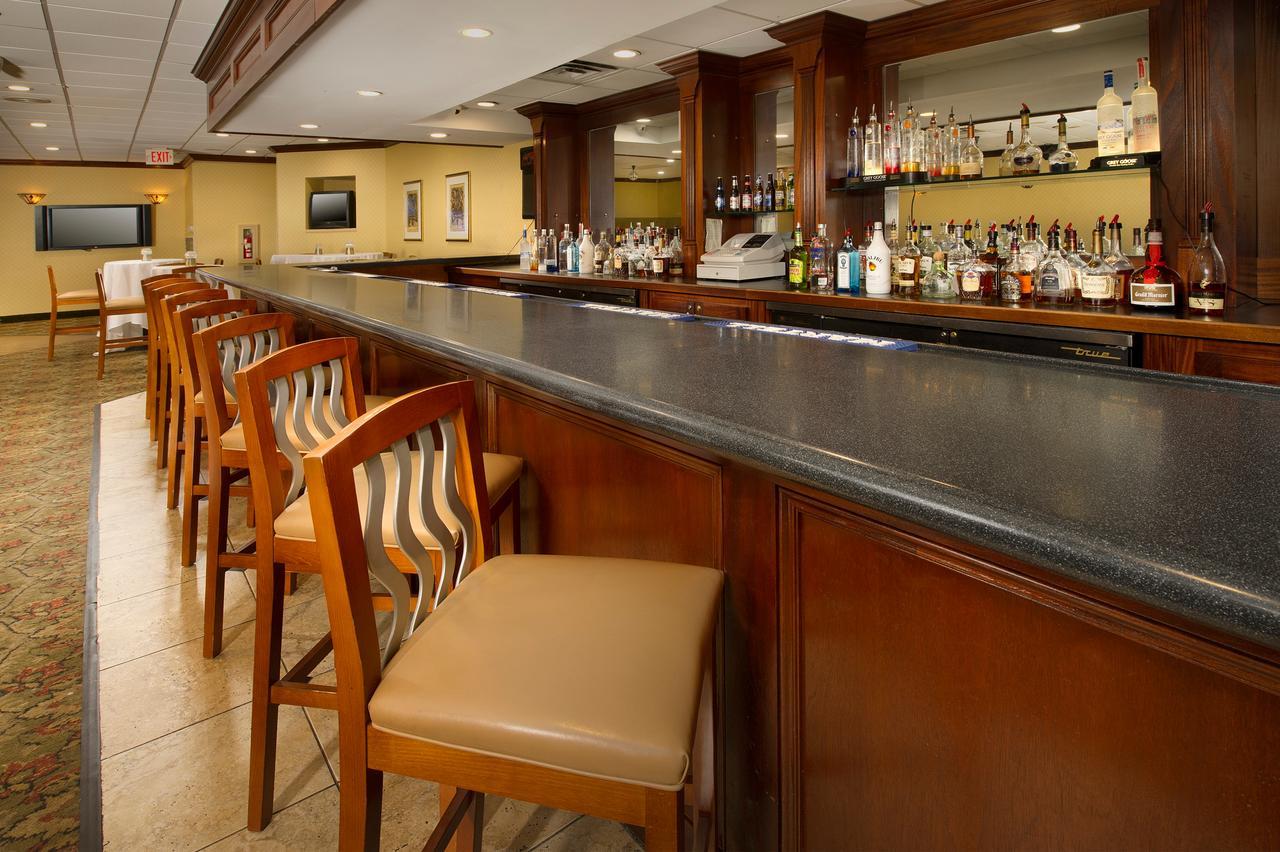 Quality Inn Windsor Mill Bagian luar foto